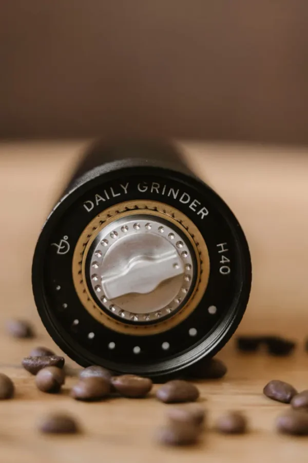Daily Grinder H40 ręczny młynek do kawy